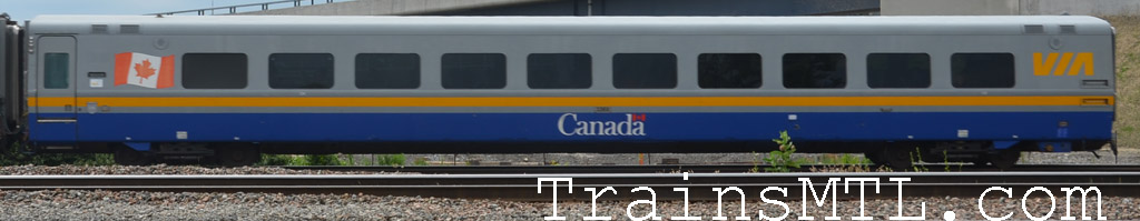 Passenger car VIA 3368 right side / Wagon de passager VIA 3368 coté droit